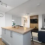 Luxury Lower-level One Bed Апартаменты Лидс