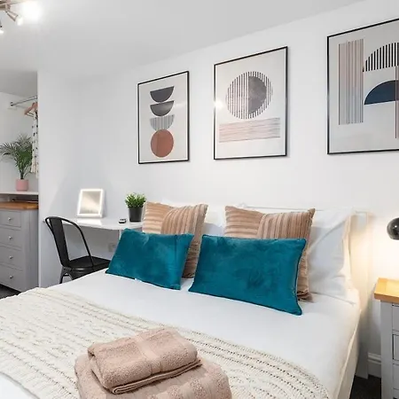 Luxury Lower-level One Bed *