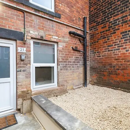 Luxury Lower-level One Bed Apartment *