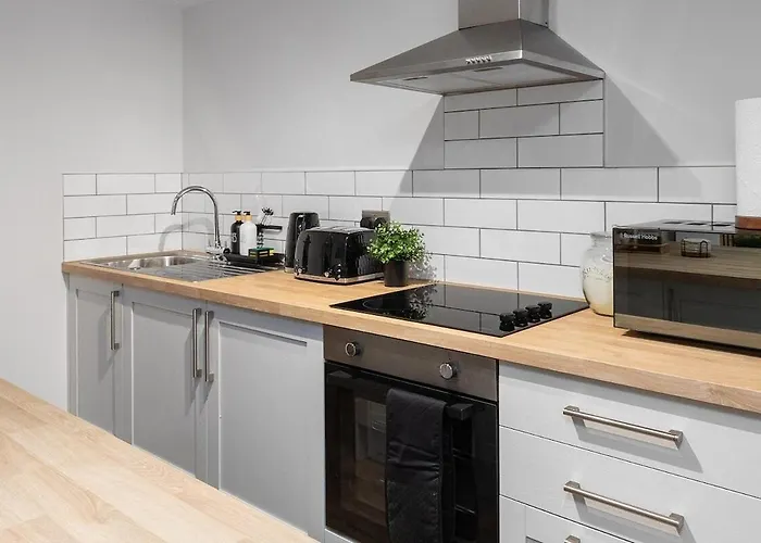 Luxury Lower-level One Bed * Leeds (West Yorkshire)